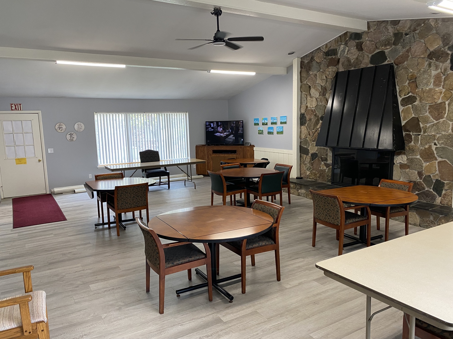 Goldentree Apartments Common Area View