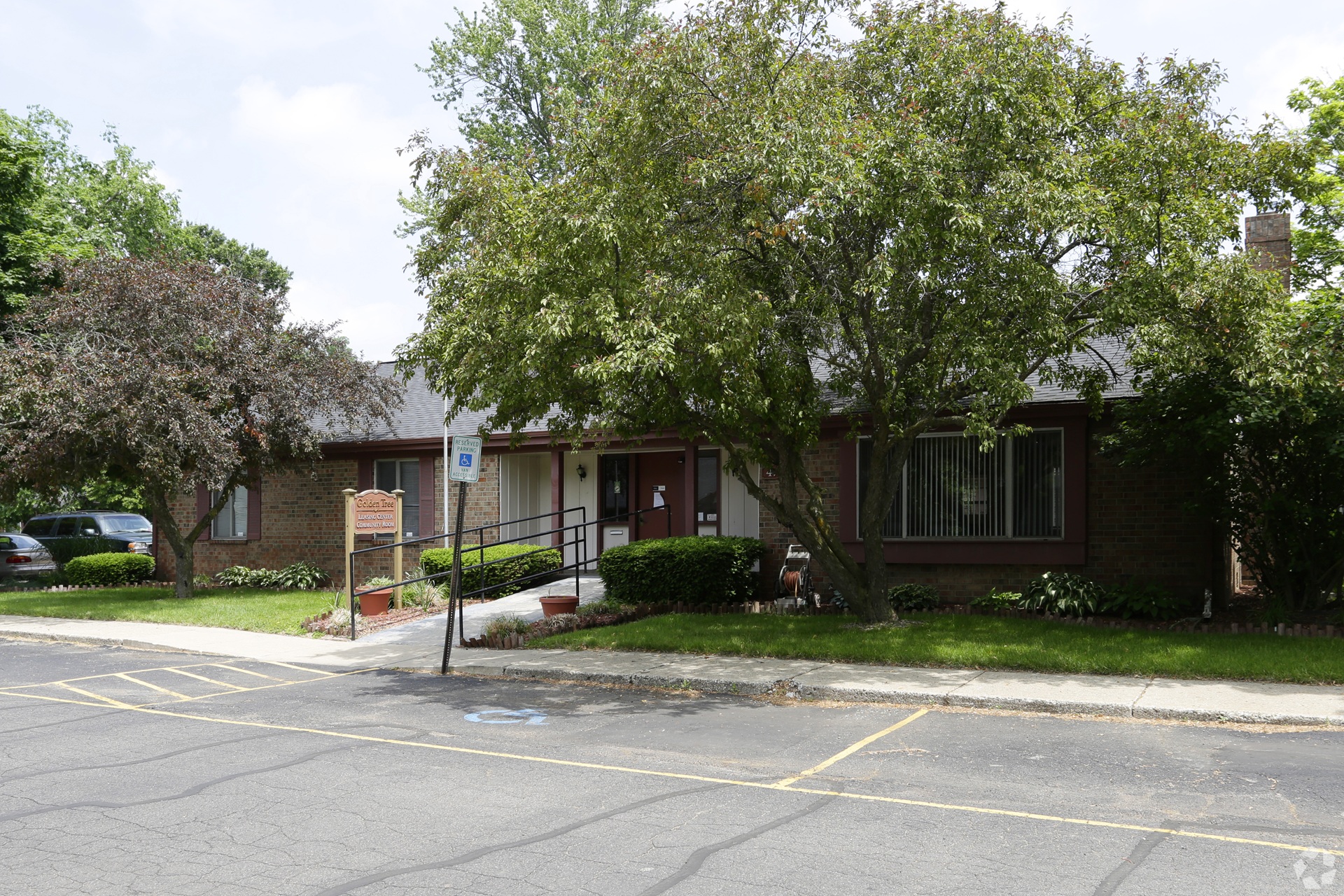 Goldentree Apartments exterior in Portage Michigan