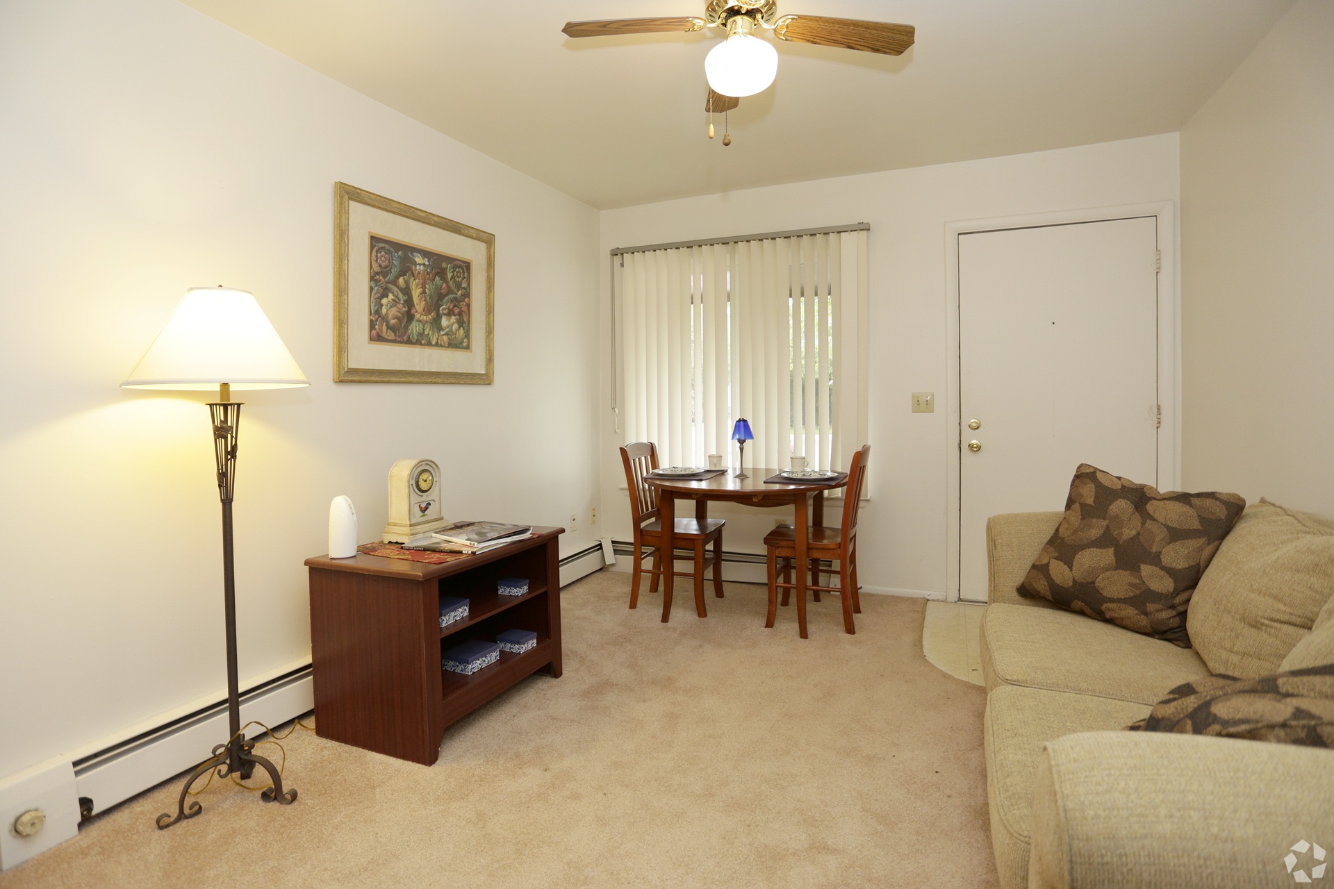 Goldentree Apartments living room in Portage Michigan